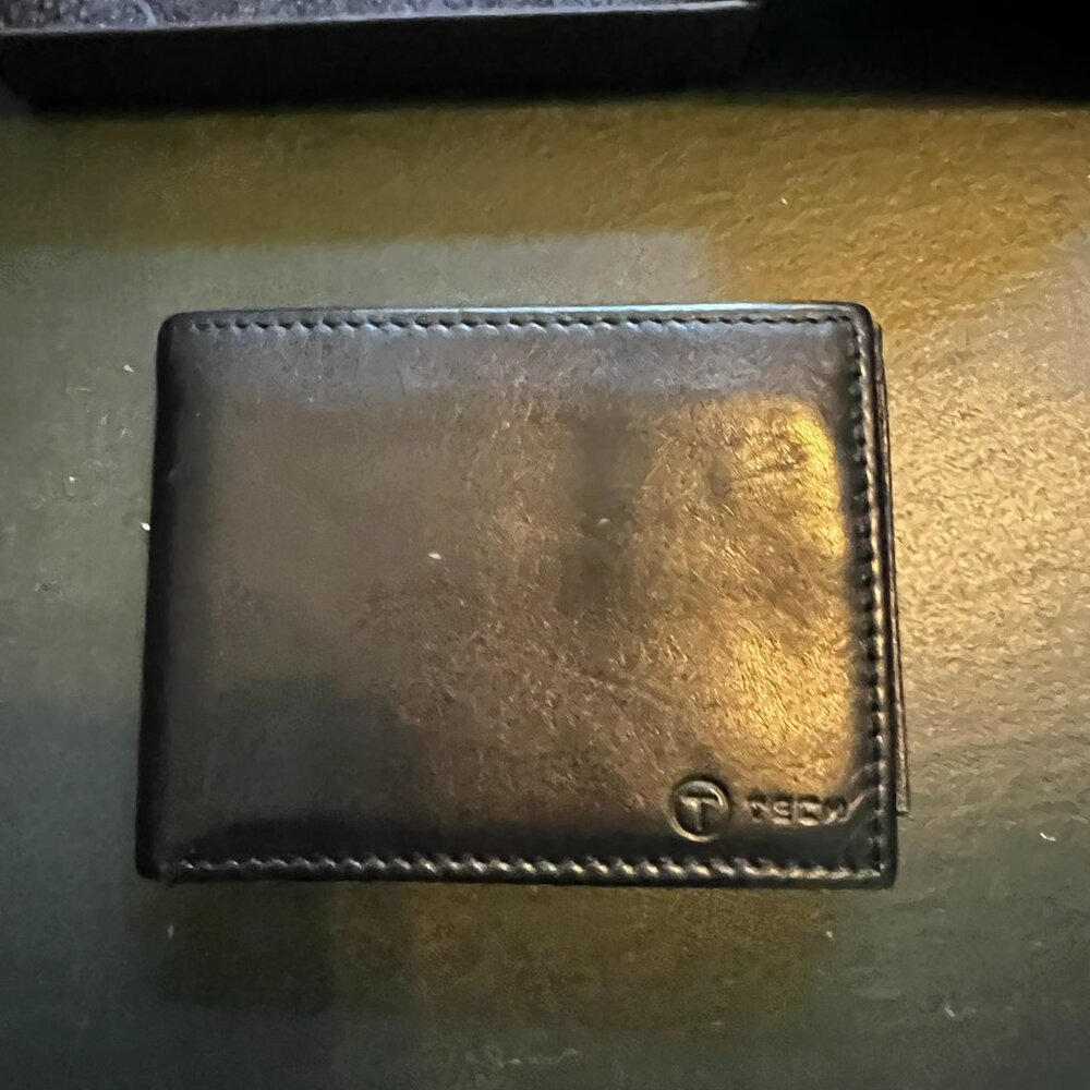 Tumi Men's Wallet